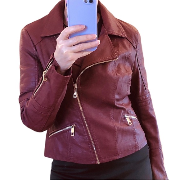 A.n.a Womens Red Faux Leather Jacket Moto Sz S Zipped Pockets and Cuffs Textured - Picture 5 of 14